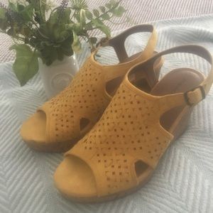 Size ten mustard yellow wedges